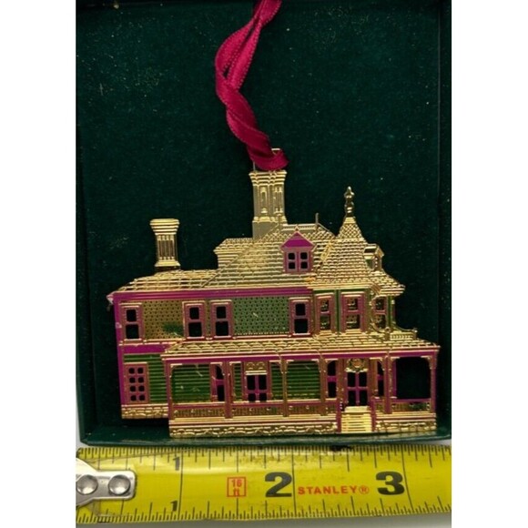 VINTAGE 1997 Better Homes 3D Gold Christmas Ornament - Victorian Seaside Cottage - Picture 5 of 7